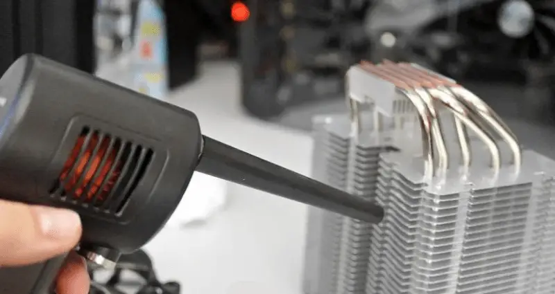 cleaning tower heatsink with compressed air